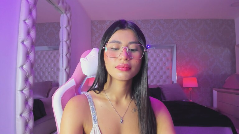 LylaKarl's Streamate show and profile