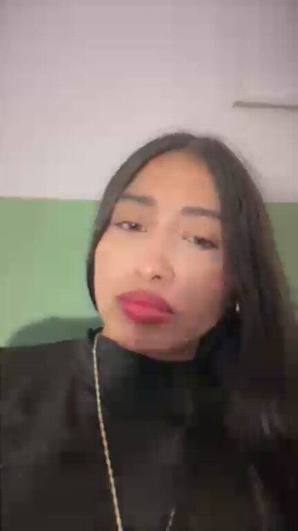 AlejandraSanz's Streamate show and profile