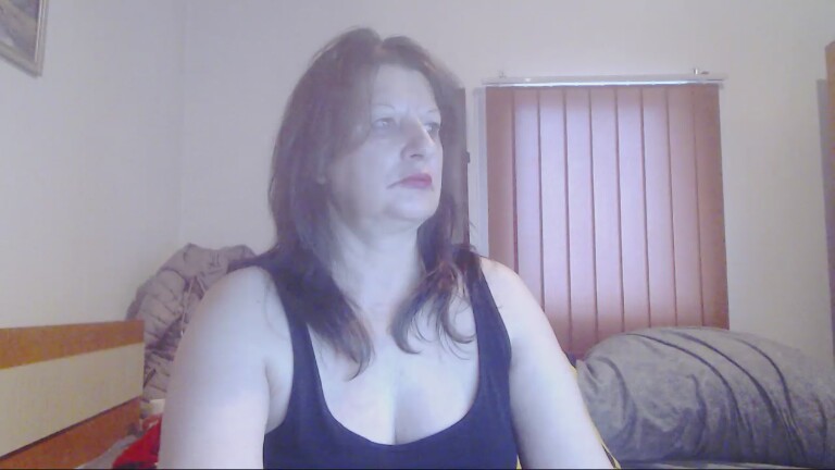 ExtasyMature's Streamate show and profile