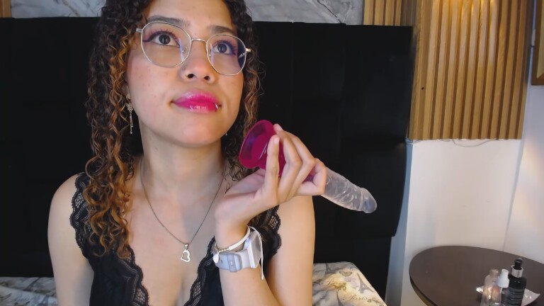 AnnieChers's Streamate show and profile