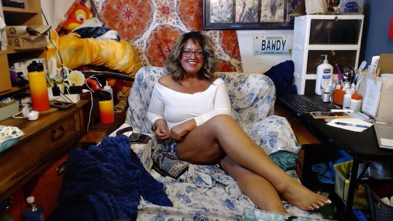 ClaudiaMidwestWife's Streamate show and profile