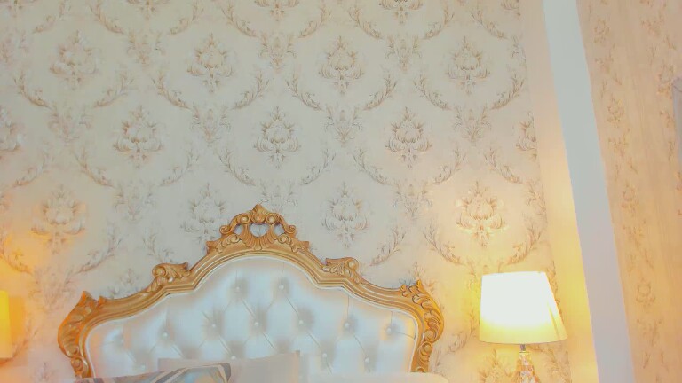 ZuzanHoll's Streamate show and profile