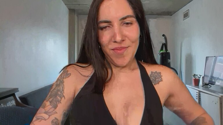 LolaThebaddie's Streamate show and profile