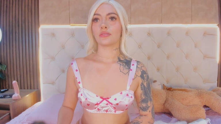 Elizabeth_Dumont's Streamate show and profile