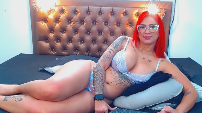 AngelicaRed021's Streamate show and profile