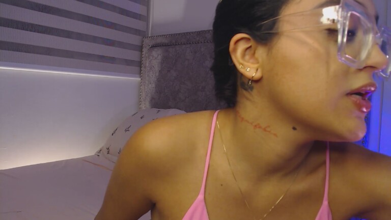 ValaCorleone's Streamate show and profile