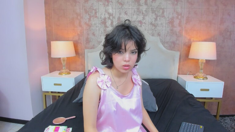 NikoYon's Streamate show and profile