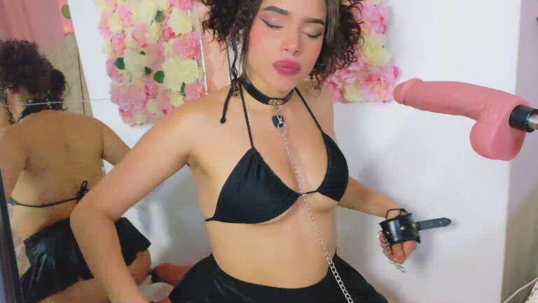 Lara_Gil21's Streamate show and profile