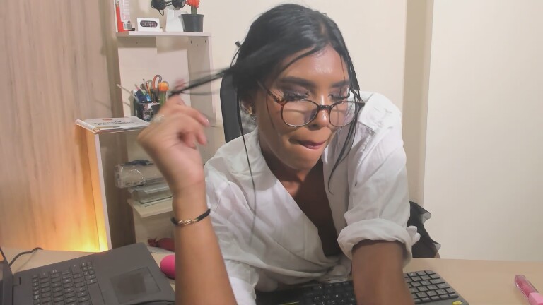 GemaLaurent's Streamate show and profile