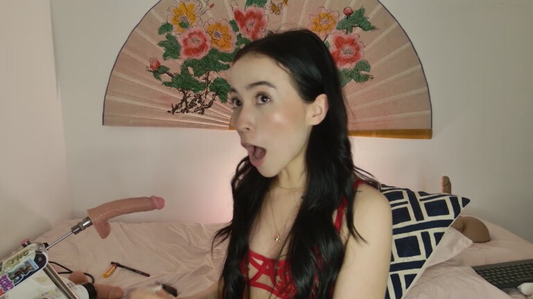 SweetSara33's Streamate show and profile