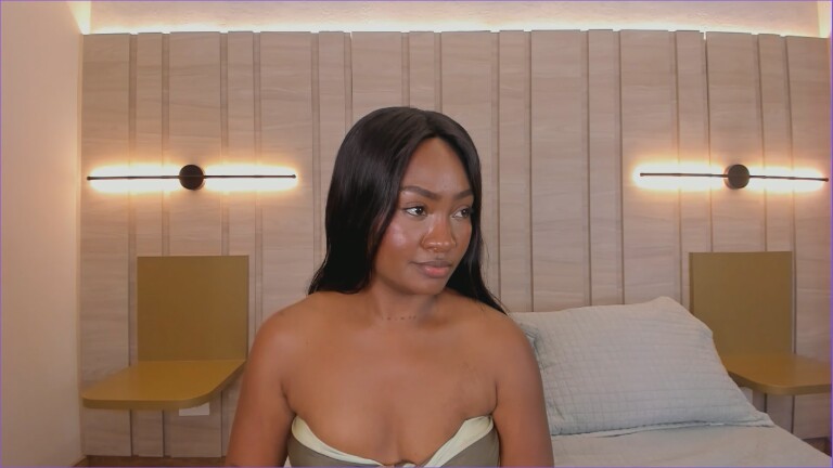 IvonneBrunettee's Streamate show and profile