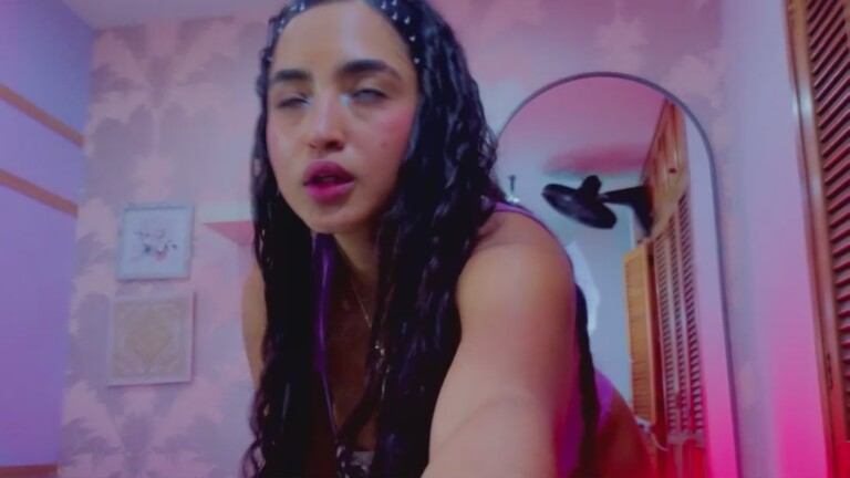 Emmaa_Thompsoon's Streamate show and profile