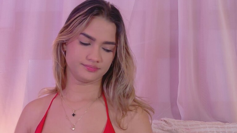 ZeyneJohnson's Streamate show and profile