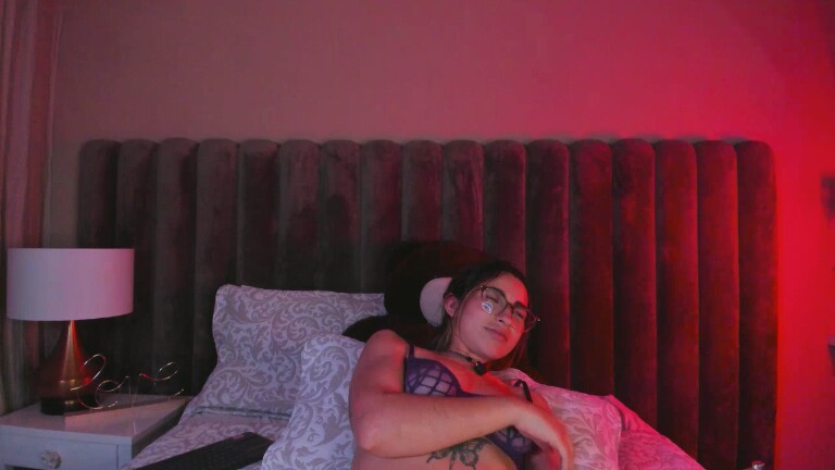 AuraRosse's Streamate show and profile