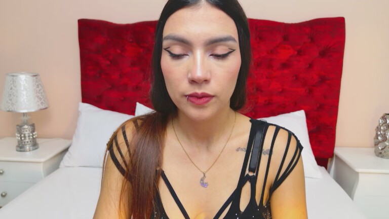 NoemiFerrer's Streamate show and profile